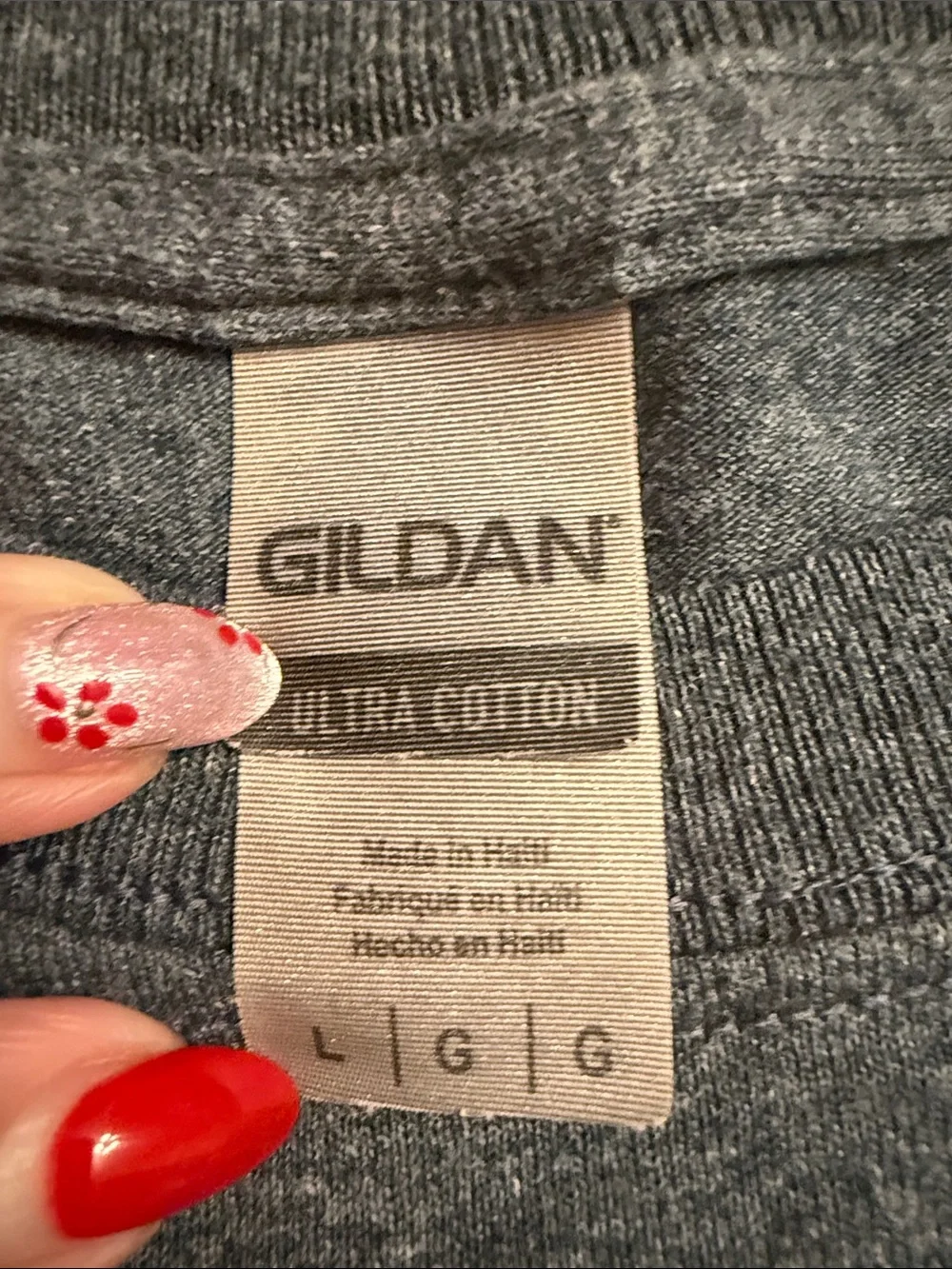 Gildan Women’s Short Sleeve Graphic Tee — Heather Blue (L) - Picture 5 of 6